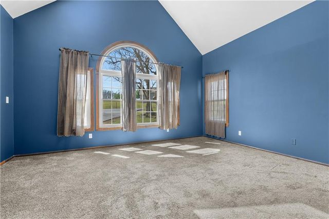33604 E Stringtown Road, Greenwood, MO 64034