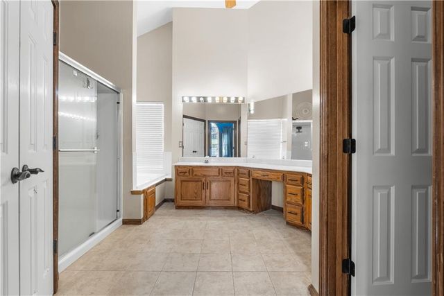 33604 E Stringtown Road, Greenwood, MO 64034