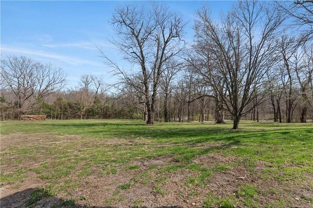 33604 E Stringtown Road, Greenwood, MO 64034