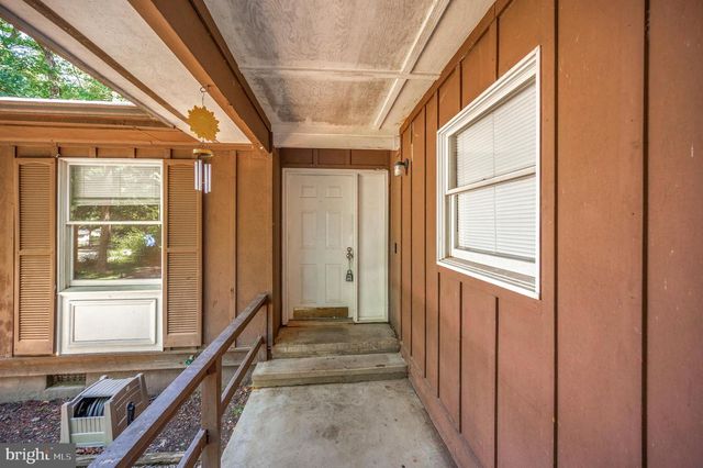 143 JEFFERSON AVE, Locust Grove, VA 22508