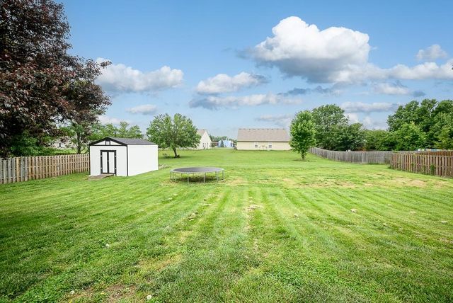 614 Myers Drive, Tonganoxie, KS 66086