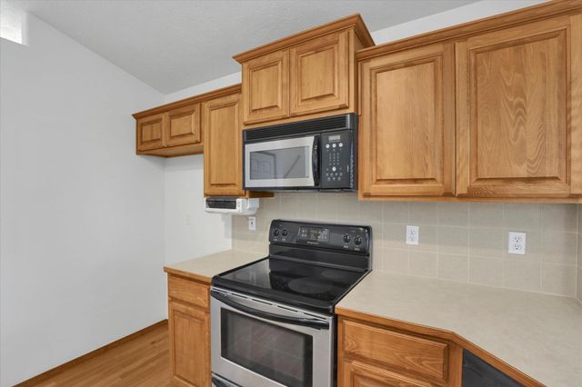 6706 S MORAN VIEW St, Spokane, WA 99224