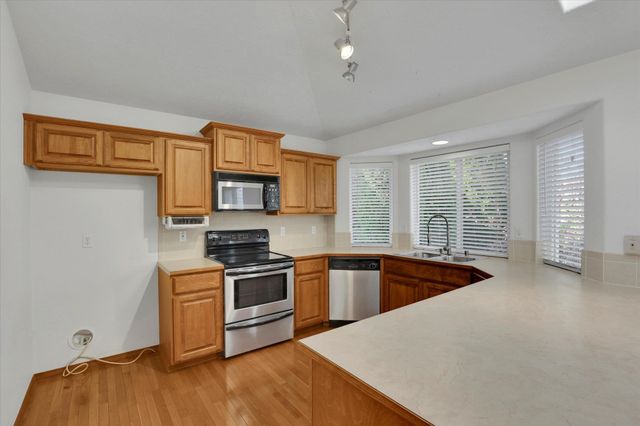 6706 S MORAN VIEW St, Spokane, WA 99224