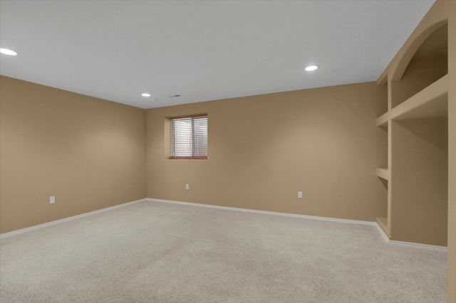 6706 S MORAN VIEW St, Spokane, WA 99224