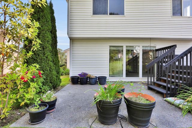 6706 S MORAN VIEW St, Spokane, WA 99224