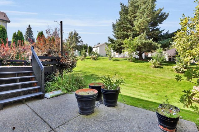 6706 S MORAN VIEW St, Spokane, WA 99224