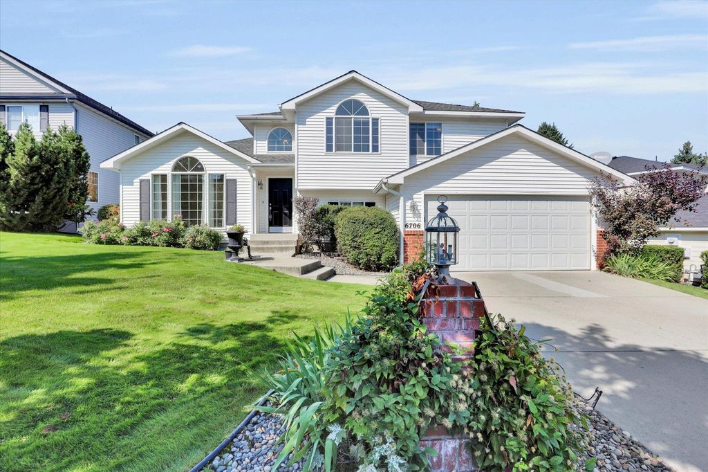 6706 S MORAN VIEW St, Spokane, WA 99224