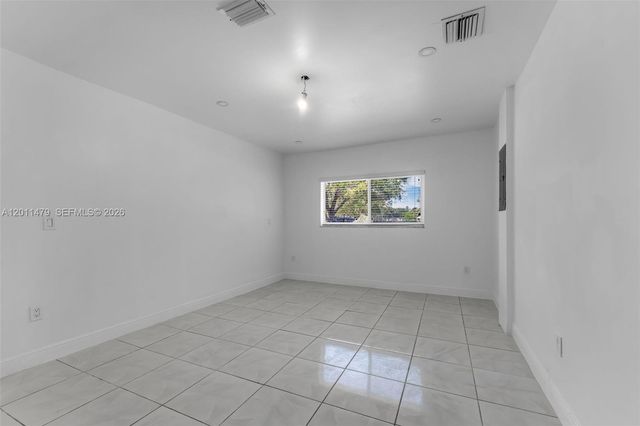 6605 SW 151st Ct, Miami, FL 33193
