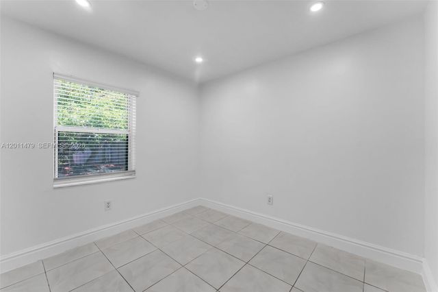 6605 SW 151st Ct, Miami, FL 33193