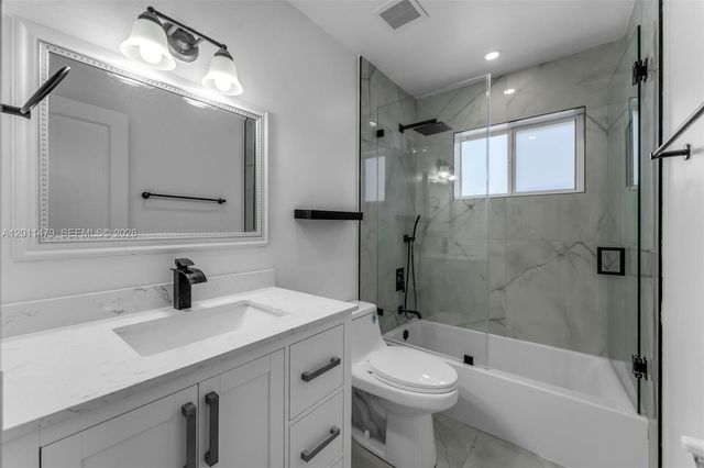 6605 SW 151st Ct, Miami, FL 33193