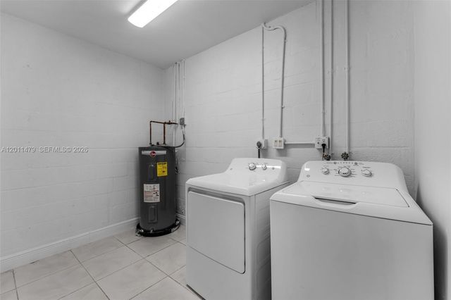6605 SW 151st Ct, Miami, FL 33193