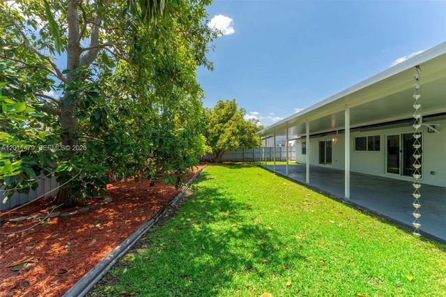 6605 SW 151st Ct, Miami, FL 33193