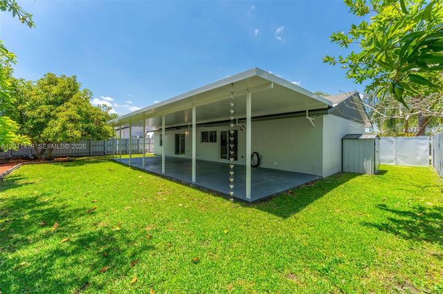 6605 SW 151st Ct, Miami, FL 33193