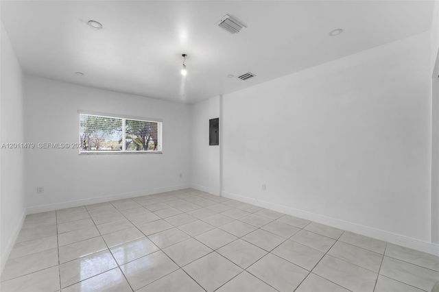 6605 SW 151st Ct, Miami, FL 33193