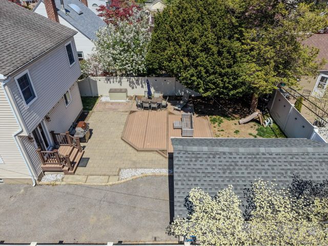 141 Collins Avenue, Williston Park, NY 11596