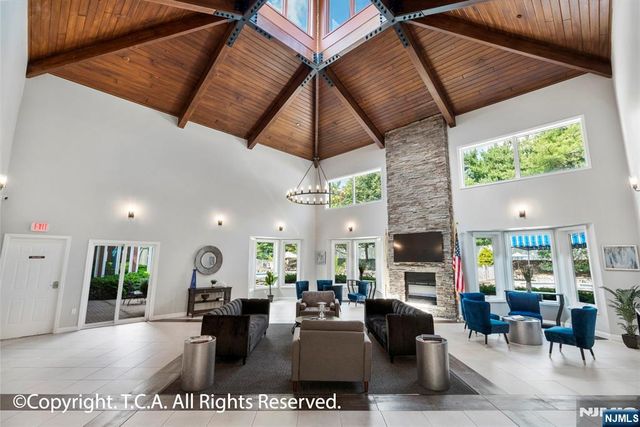 316 Ellery Court 316, Edgewater, NJ 07020