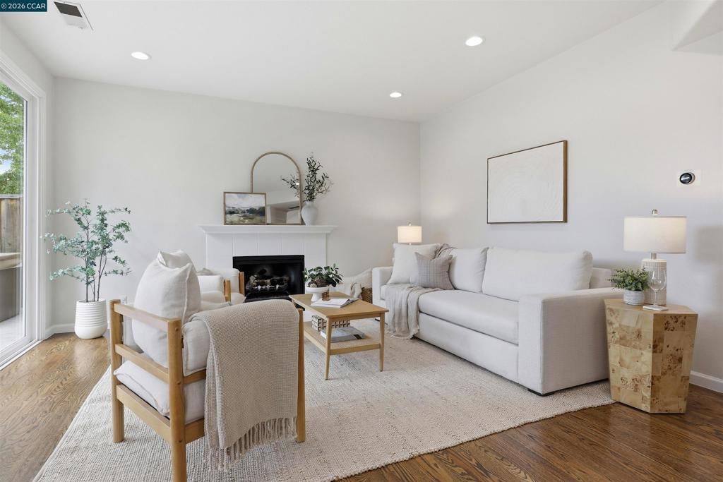 Image 27 of property listing at 1258 Silverwood Ct, Danville, CA 94526