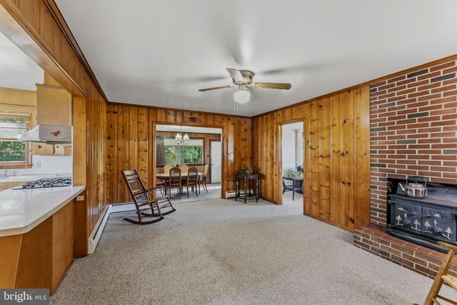 5049 BRADDOCK RD, Woodbine, MD 21797