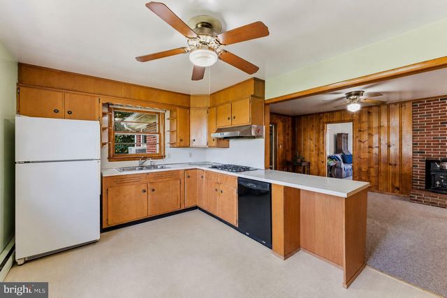 5049 BRADDOCK RD, Woodbine, MD 21797