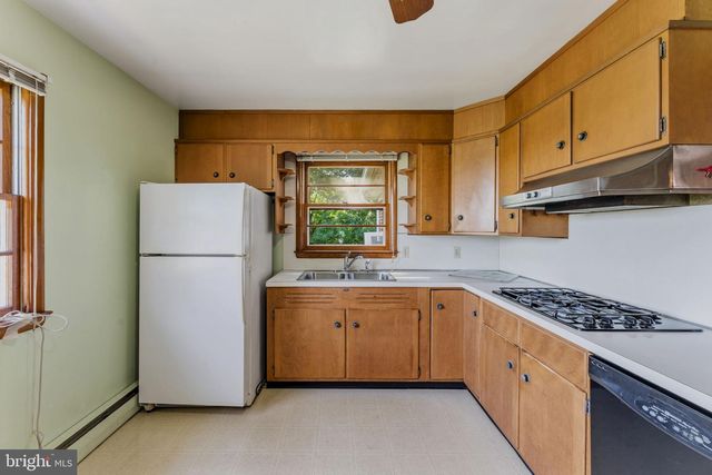 5049 BRADDOCK RD, Woodbine, MD 21797