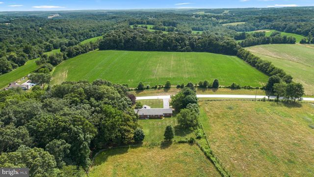 5049 BRADDOCK RD, Woodbine, MD 21797