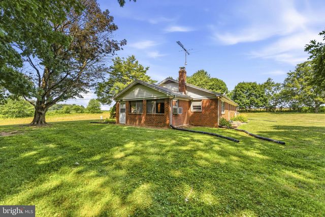5049 BRADDOCK RD, Woodbine, MD 21797