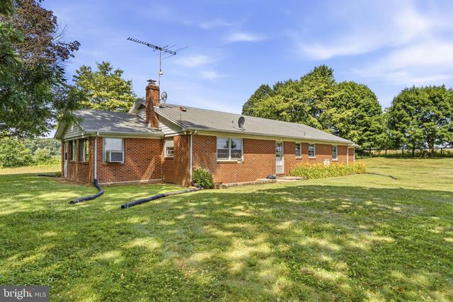 5049 BRADDOCK RD, Woodbine, MD 21797