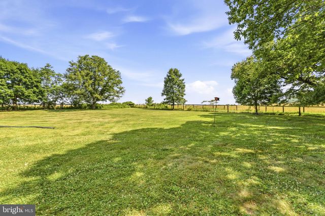 5049 BRADDOCK RD, Woodbine, MD 21797