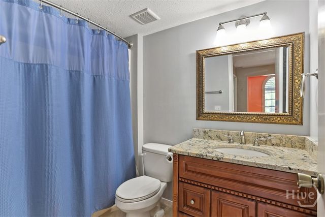 459 Mall Boulevard 94, Savannah, GA 31406