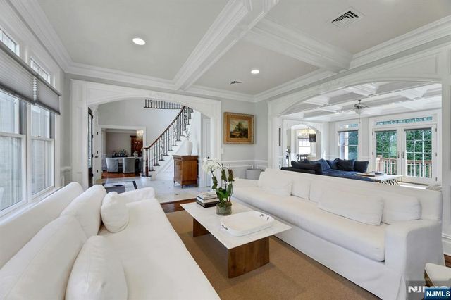 180 Chestnut Street, Demarest, NJ 07627