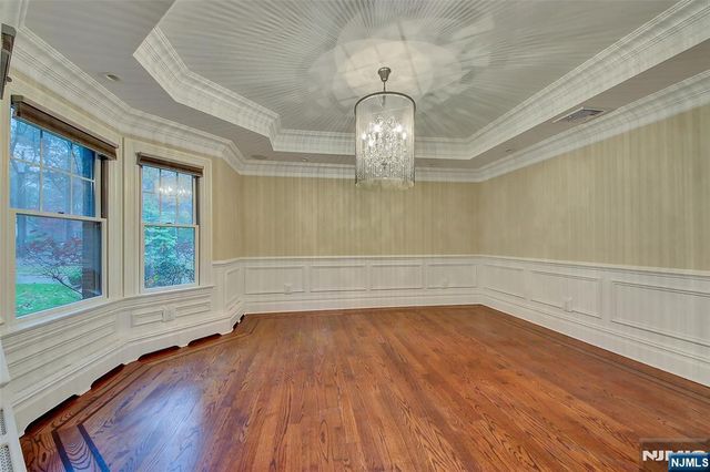 180 Chestnut Street, Demarest, NJ 07627