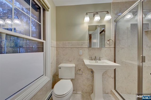 180 Chestnut Street, Demarest, NJ 07627