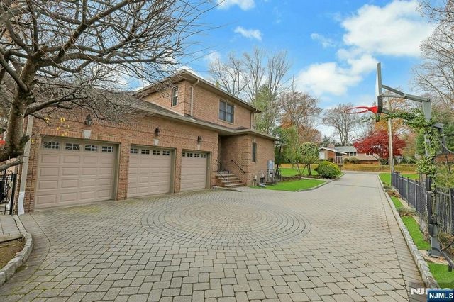 180 Chestnut Street, Demarest, NJ 07627