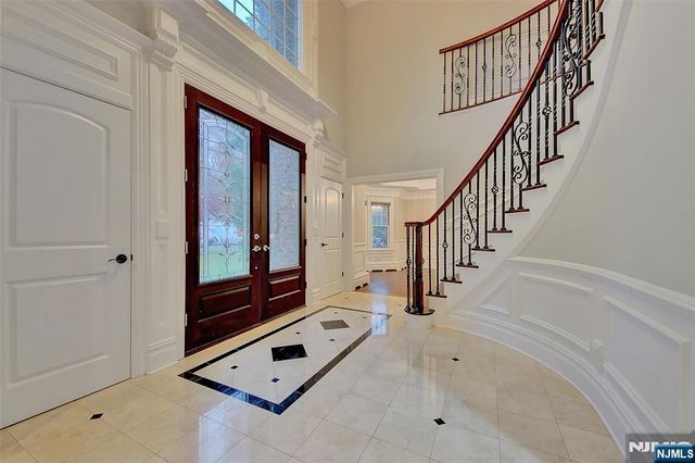 180 Chestnut Street, Demarest, NJ 07627