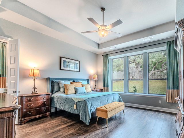 112 HOLLYTREE CT, Georgetown, TX 78628