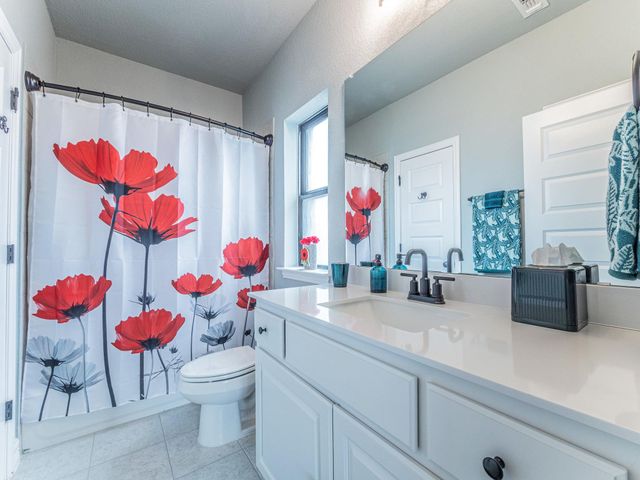 112 HOLLYTREE CT, Georgetown, TX 78628