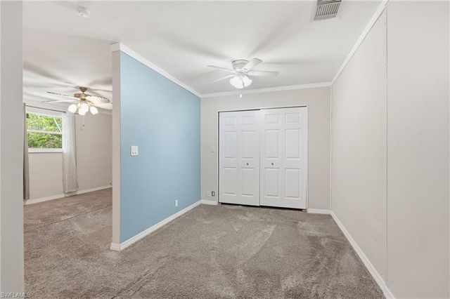 4900 Tahiti LN, Naples, FL 34112