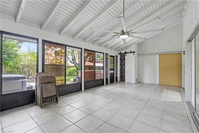 4900 Tahiti LN, Naples, FL 34112