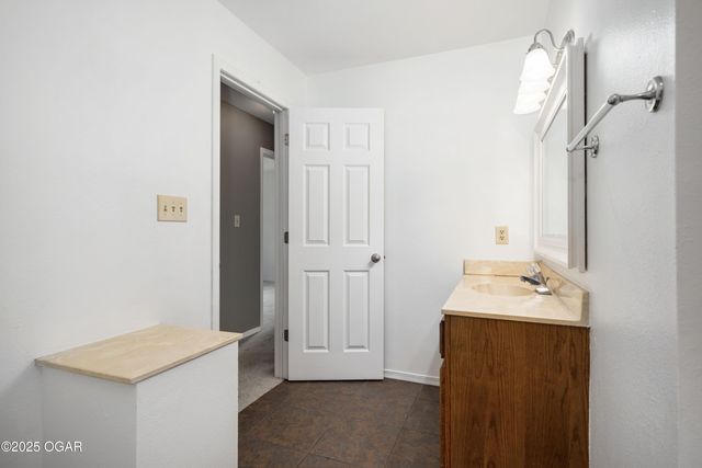 7186 NN Highway, Joplin, MO 64804