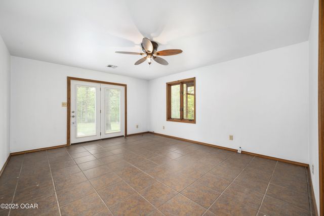 7186 NN Highway, Joplin, MO 64804