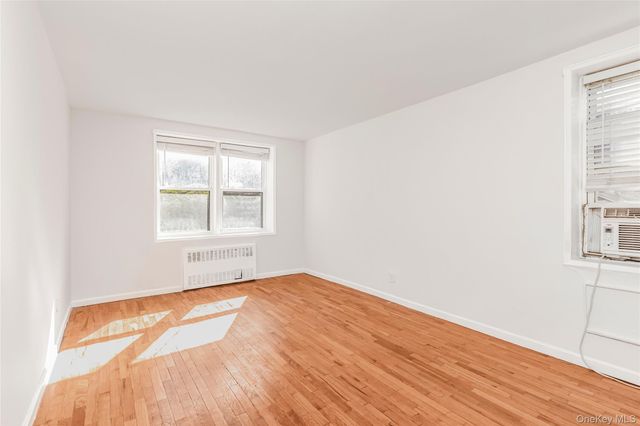 679 Warburton Avenue 2R, Yonkers, NY 10701