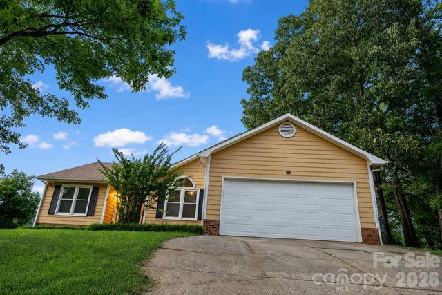 11513 Waterflower Lane, Charlotte, NC 28262