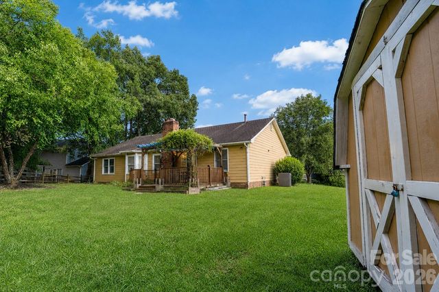 11513 Waterflower Lane, Charlotte, NC 28262