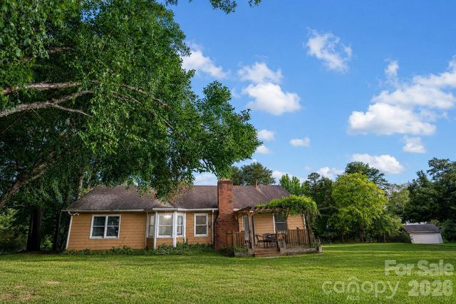 11513 Waterflower Lane, Charlotte, NC 28262