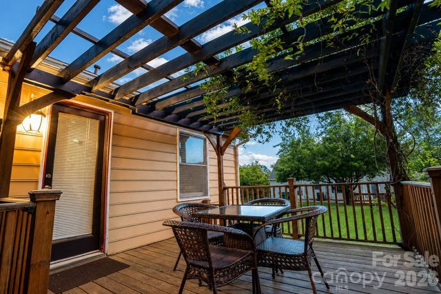 11513 Waterflower Lane, Charlotte, NC 28262