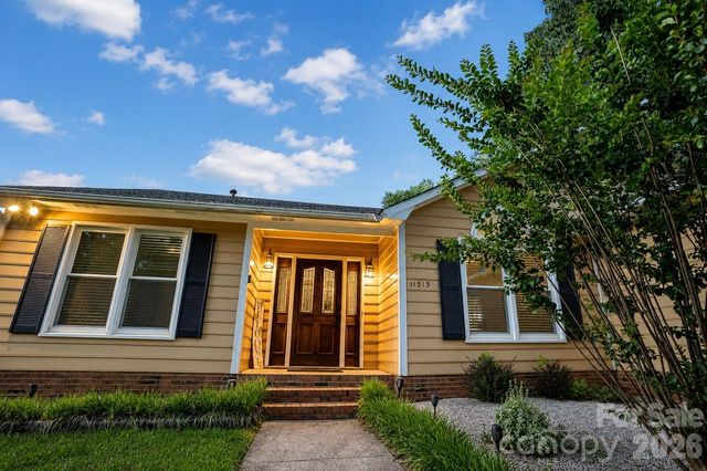 11513 Waterflower Lane, Charlotte, NC 28262