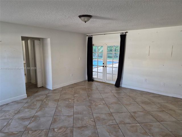 15246 SW 146th St, Miami, FL 33196