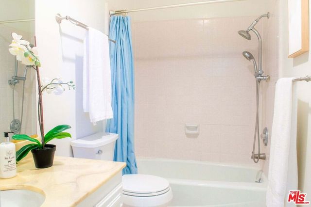 228 S Irena Avenue E, Redondo Beach, CA 90277