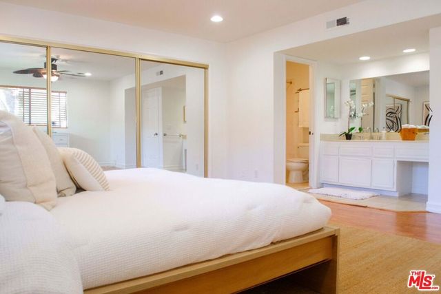 228 S Irena Avenue E, Redondo Beach, CA 90277
