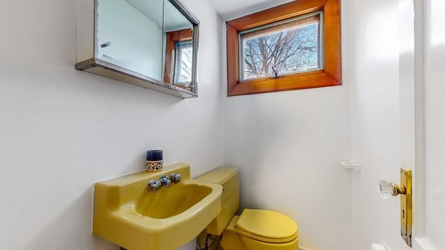 12 Fessenden St, Newton, MA 02460